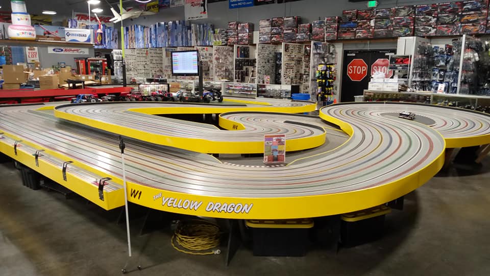 1/32 scale slot car racing at Grizzly Mountain Raceway 